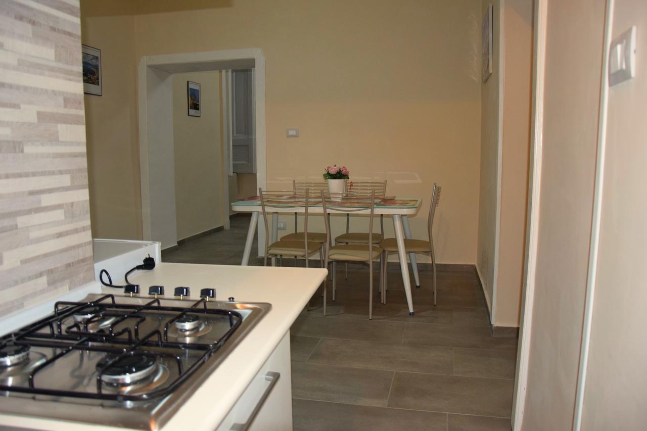 B&B Family Martone Castellammare di Stabia Εξωτερικό φωτογραφία